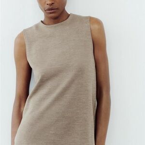 NWT-ZARA SLEEVELESS SOFT TOP